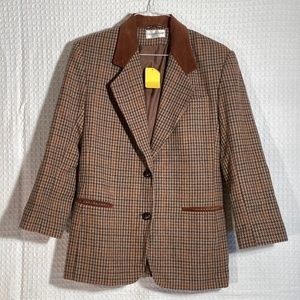 Womans Brown Blazer by Charles Klein Size 8